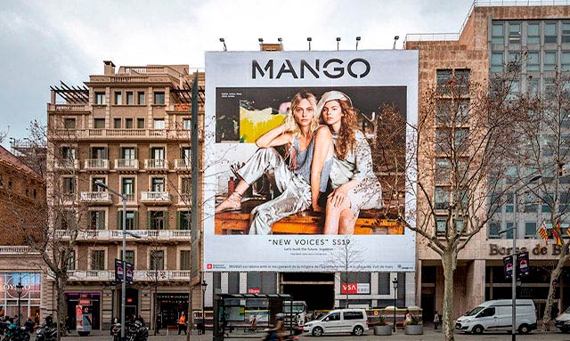 ejemplo de publicidad exterior con lona en fachada