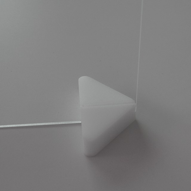 Soporte final de mampara