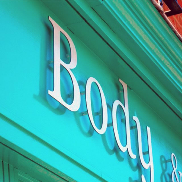 logotipos-corporeos-de-exterior