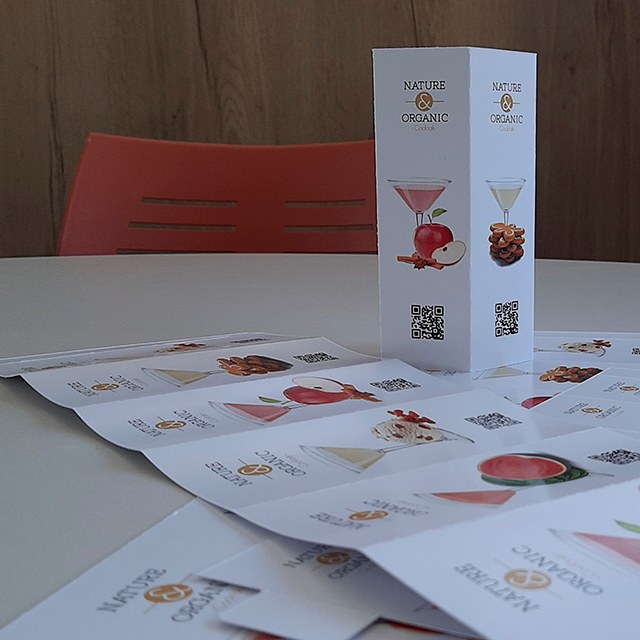 plv-mesa-en-forma-de-hexagono