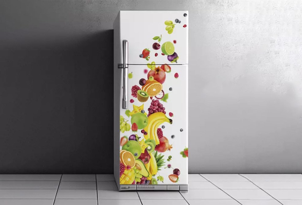 Detalle-de-vinilo-adhesivo-para-nevera-aplicado-acabado-profesional-y-duradero