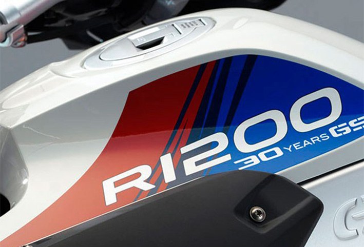 Vinilo-personalizado-para-motos-BMW