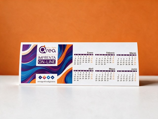 calendario triangular mesa